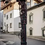 Am Dorfbrunnen *