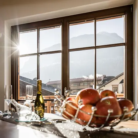 Am Dorfbrunnen اوتز