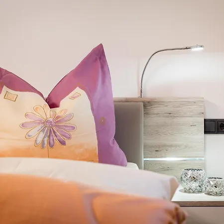 Am Dorfbrunnen شقة اوتز